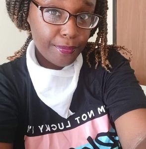 Meet your Posher, Lashonda